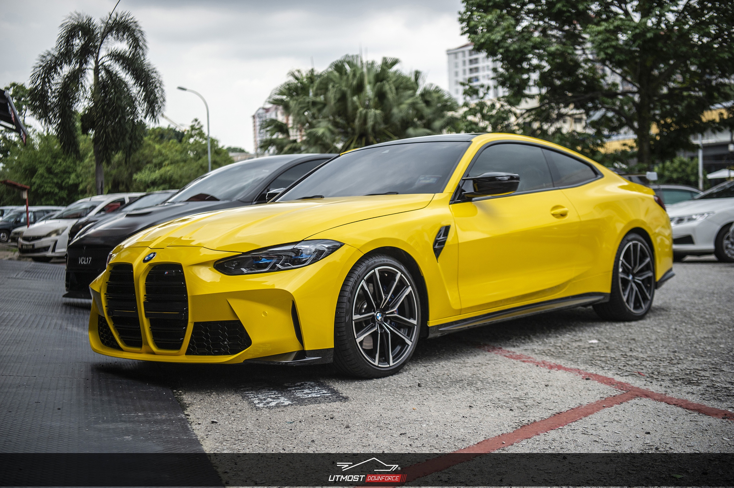 A car wrapped in Gloss Yellow, Gloss film by Avery Dennison