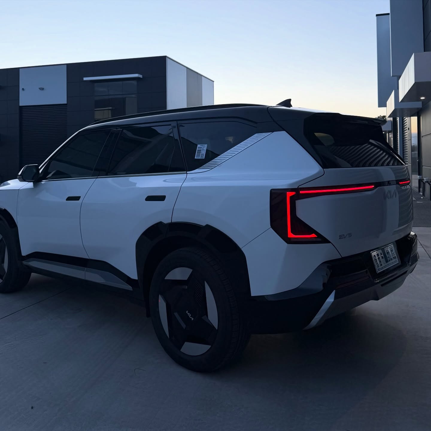 KIA EV5 wrapped in Gloss Obsidian Black, shot 7