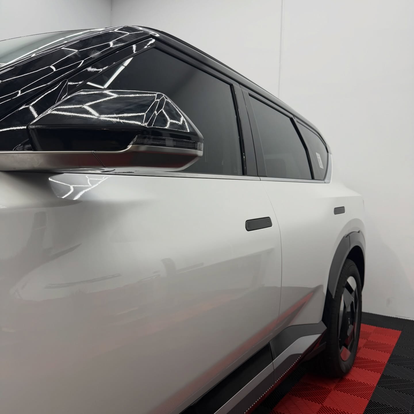 KIA EV5 wrapped in Gloss Obsidian Black, shot 11