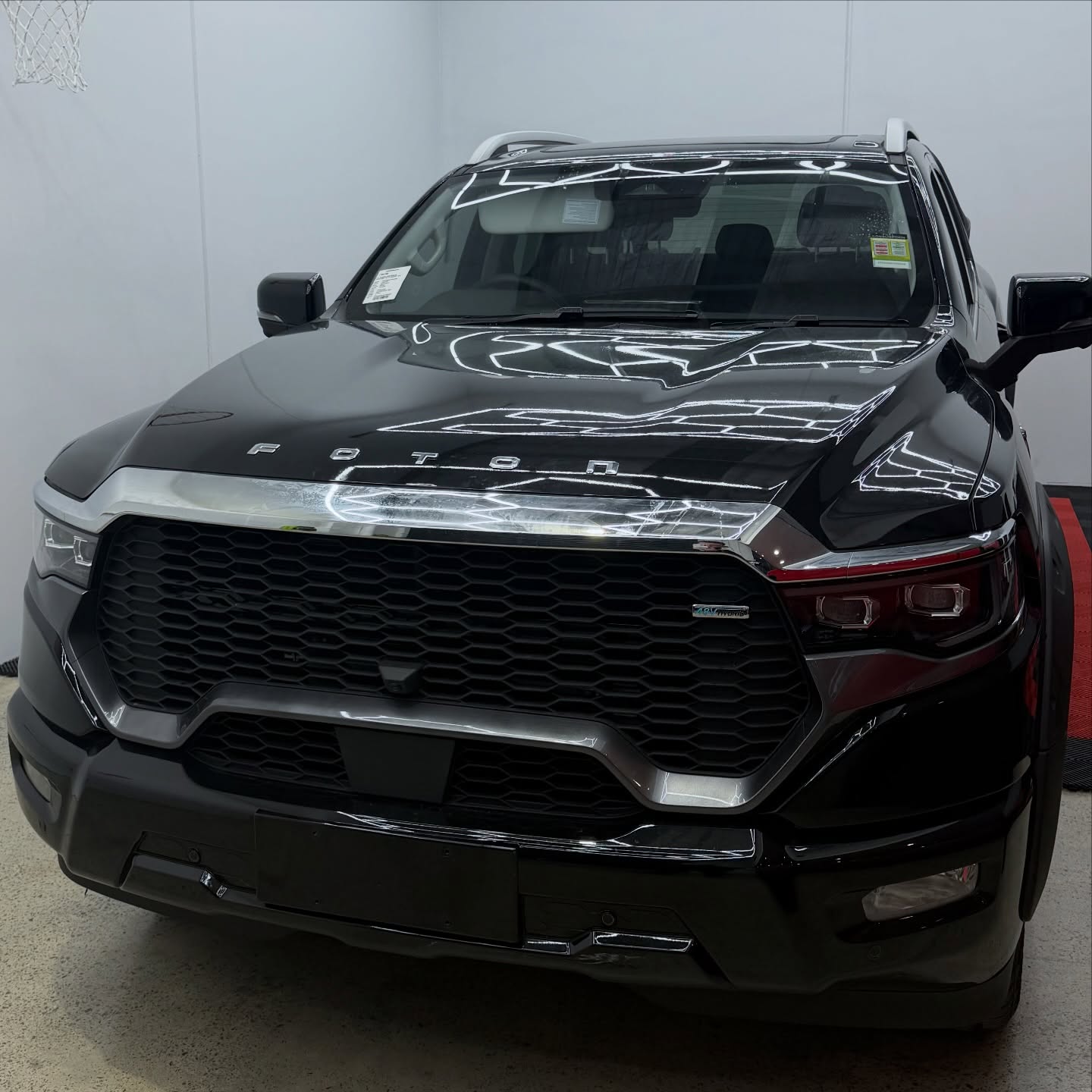 2026 Foton Tunland V9-S wrapped in Gloss Obsidian Black, shot 6