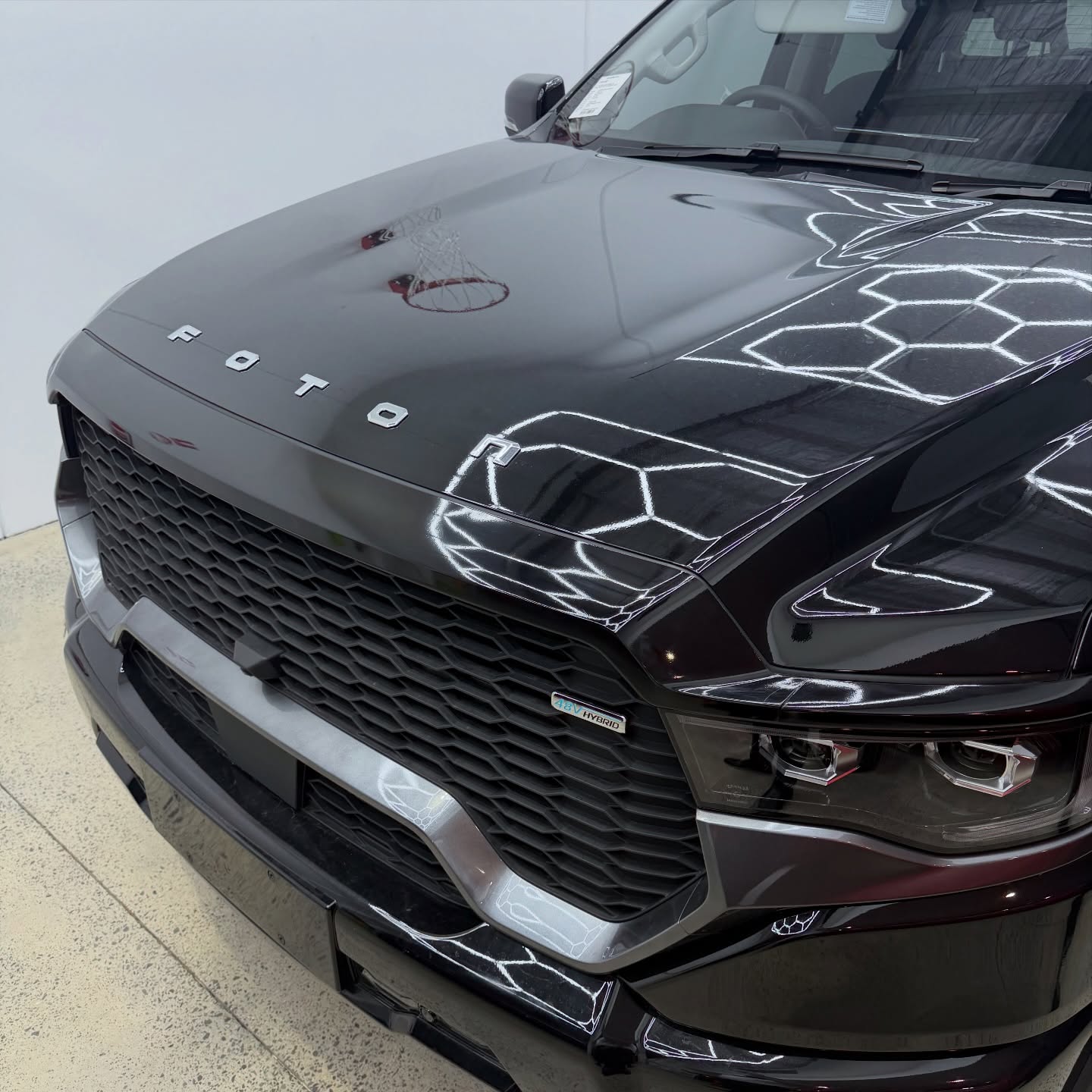 2026 Foton Tunland V9-S wrapped in Gloss Obsidian Black, shot 4
