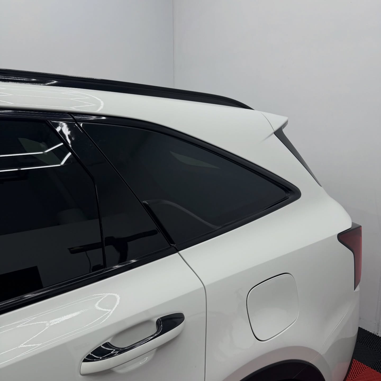 2026 Kia Sorento wrapped in Gloss Obsidian Black, shot 6