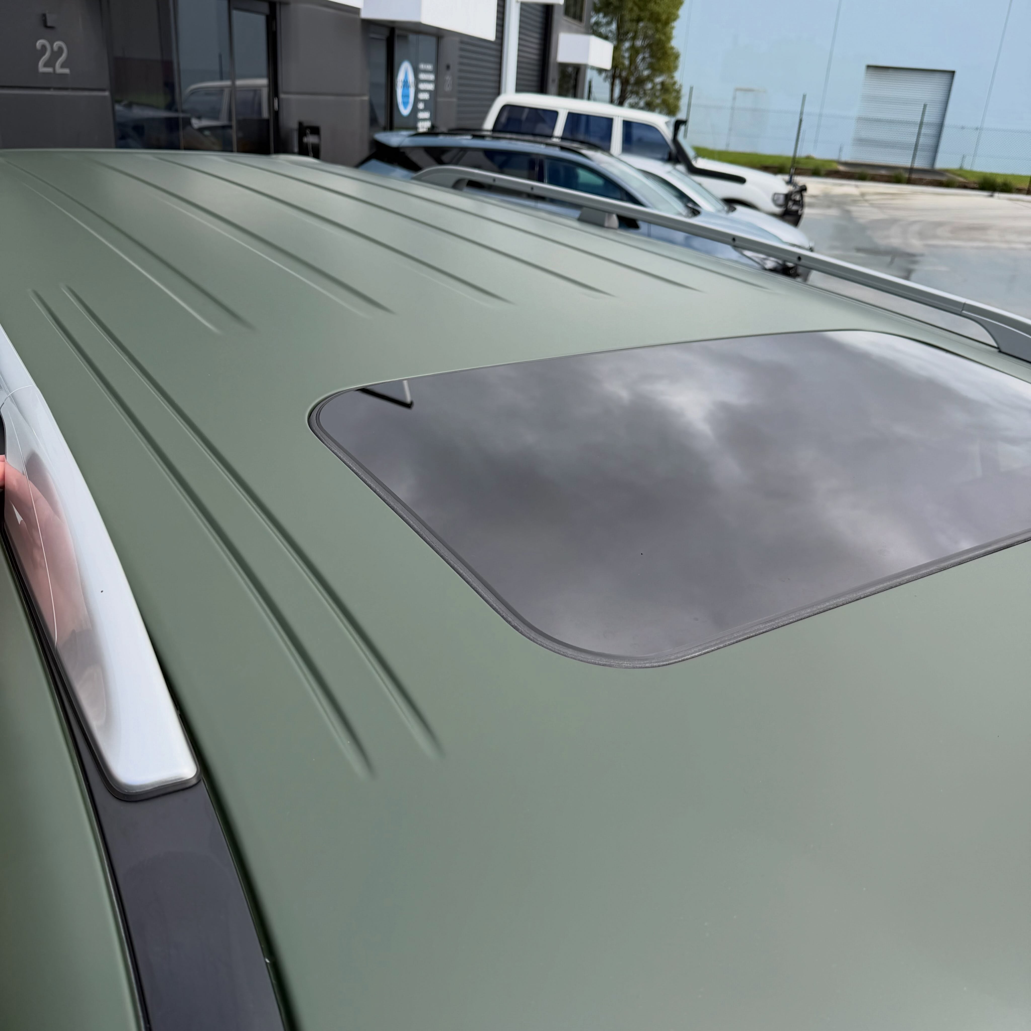 Nissan Patrol Ti-L in Matte Olive Green - Avery Dennison, shot 7 of 13